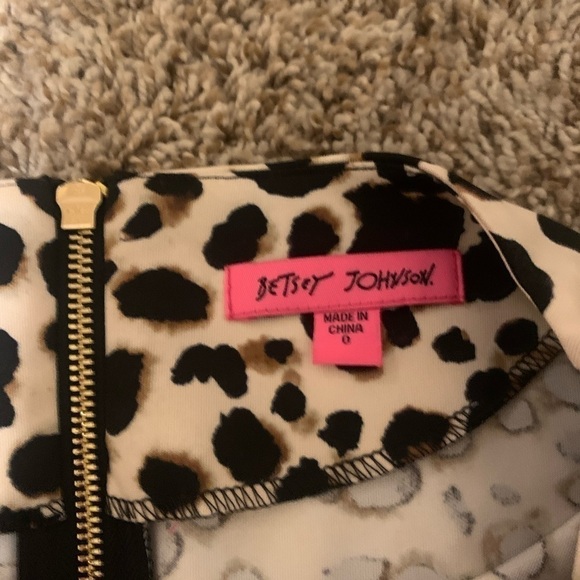 NWT Betsey Johnson Scuba Ruffle Hem Animal Dress 0 - Picture 8 of 8